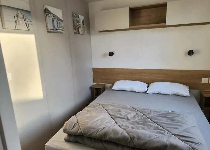 Campingplatz Superbe Mobil 8 Pers Confort 4 Etoiles