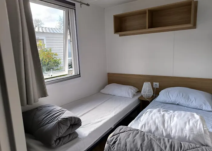 Campingplatz Superbe Mobil 8 Pers Confort 4 Etoiles